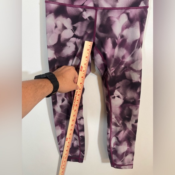 Lululemon Wunder Under Speed Crop Leggings Size 6 Purple Floral Tie-Dye - Picture 6 of 9